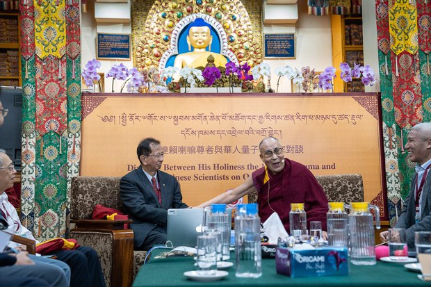 ནོ་སྦེལ་གཟེངས་རྟགས་བཞེས་མཁན་༡༠༠ལྷག་གིས་རྒྱ་ནག་གཞུང་ལ་༧གོང་ས་མཆོག་གི་གསུང་བཤད་ལ་འགོག་རྐྱེན་བཟོ་ཐབས་བྱས་པར་སྐྱོན་བརྗོད། ནོ་སྦེལ་གཟེངས་རྟགས་བཞེས་མཁན་༡༠༠ལྷག་གིས་རྒྱ་ནག་གཞུང་ལ་༧གོང་ས་མཆོག་གི་གསུང་བཤད་ལ་འགོག་རྐྱེན་བཟོ་ཐབས་བྱས་པར་སྐྱོན་བརྗོད།