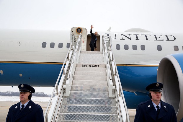 ཨ་མི་རི་ཀའི་སྲིད་འཛིན་ཨོ་བྷ་མ་(Obama)མཆོག་གི་ཕྱོགས་ཕེབས་སྐབས། ༢༠༡༥།༡།༡༤
