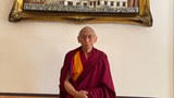 ༧སྐྱབས་རྗེ་ཁྲིག་སེ་རིན་པོ་ཆེར་རྒྱ་གར་གྱི་སྤྱི་དམངས་གཟེངས་རྟགས་མཐོ་ཤོས་པདྨ་ཤྲི་འབུལ་རྒྱུའི་ནང་མཚན་འདོན་ཞུས་འདུག
