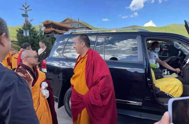 པཎ་ཆེན་རྒྱལ་མཚན་ནོར་བུ་མདོ་སྨད་ཀྱི་ས་གནས་ཁག་ཅིག་ལ་ཡོང་འཆར་དང་བསྟུན་དམ་དྲགས་ཤུགས་ཆེར་བྱེད་བཞིན་ཡོད་འདུག པཎ་ཆེན་རྒྱལ་མཚན་ནོར་བུ་མདོ་སྨད་ཀྱི་ས་གནས་ཁག་ཅིག་ལ་ཡོང་འཆར་དང་བསྟུན་དམ་དྲགས་ཤུགས་ཆེར་བྱེད་བཞིན་ཡོད་འདུག