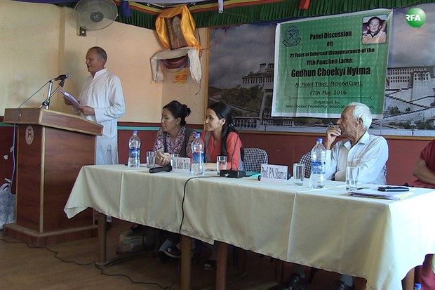 ཧིན་བོད་མཛའ་འབྲེལ་ཚོགས་པས་པཎ་ཆེན་དགེ་འདུན་ཆོས་ཀྱི་ཉི་མ་མཆོག་གི་ཆེད་མཁས་པའི་བགྲོ་གླེང་ཚོགས་སྐབས། ༢༠༡༦།༥།༡༧ ཧིན་བོད་མཛའ་འབྲེལ་ཚོགས་པས་པཎ་ཆེན་དགེ་འདུན་ཆོས་ཀྱི་ཉི་མ་མཆོག་གི་ཆེད་མཁས་པའི་བགྲོ་གླེང་ཚོགས་སྐབས། ༢༠༡༦།༥།༡༧