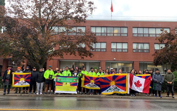 ཁེ་ཎ་ཌའི་ནང་བོད་མི་གཞོན་སྐྱེས་ཁག་ཅིག་གིས་སྤྱི་ལེ་ཆིག་སྟོང་སུམ་བརྒྱ་ལྷག་ལ་བོད་དོན་རྒྱང་རྒྱུག་གི་ལས་འགུལ་སྤེལ་འདུག ཁེ་ཎ་ཌའི་ནང་བོད་མི་གཞོན་སྐྱེས་ཁག་ཅིག་གིས་སྤྱི་ལེ་ཆིག་སྟོང་སུམ་བརྒྱ་ལྷག་ལ་བོད་དོན་རྒྱང་རྒྱུག་གི་ལས་འགུལ་སྤེལ་འདུག