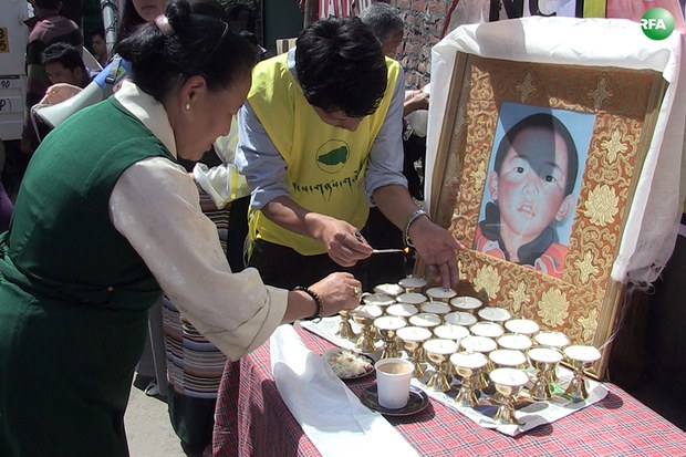 རྡ་རམ་སཱ་ལར་པཎ་ཆེན་རིན་པོ་ཆེ་མཆོག་དགུང་ལོ་༢༧ལ་ཕེབས་པའི་འཁྲུངས་སྐར་སྲུང་བརྩི་སྐབས། ༢༠༡༦།༤།༢༥ རྡ་རམ་སཱ་ལར་པཎ་ཆེན་རིན་པོ་ཆེ་མཆོག་དགུང་ལོ་༢༧ལ་ཕེབས་པའི་འཁྲུངས་སྐར་སྲུང་བརྩི་སྐབས། ༢༠༡༦།༤།༢༥