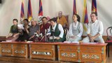 མཚན་སྨད་ཞུ་མཁན་དེར་བོད་མི་སྒྲིག་འཛུགས་གཙོས་འབྲེལ་ཡོད་ནས་ཁྲིམས་གཏུགས་དགོས་ཤིང་། ཁྲིམས་གཏུགས་ཀྱི་ལས་དོན་ཐད་གཞུང་འབྲེལ་མ་ཡིན་པའི་ཚོགས་པ་ཁག་བརྒྱད་ཀྱིས་ཕྱར་གྲུ་མཉམ་འདེགས་ཞུ་རྒྱུ་ཡིན་པའི་ངོ་རྒོལ་བསྒྲགས་གཏམ་སྤེལ་བ།
