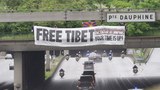 རྒྱ་ནག་གི་སྲིད་འཛིན་ཞི་ཅིན་ཕིང་ཡོ་རོབ་ཧྥ་རན་སིའི་ནང་འབྱོར་བར་བོད་མི་ཚོས་ངོ་རྒོལ་ཤུགས་ཆེ་གནང་བ།