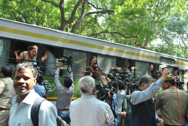 རྒྱ་ནག་གི་སྲིད་འཛིན་ལ་ངོ་རྒོལ་བྱེད་བཞིན་པ། ༢༠༡༤།༩།༡༨