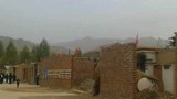 བོད་མདོ་སྨད་གཅན་ཚ་ཕྱོགས་ཀྱི་བོད་མའི་ཁྱིམ་ཚང་གི་སྒོའི་སྟེང་རྒྱ་དར་བསྒྲེངས་དགོས་པའི་བཙན་བཀའ་བཏང་བ།