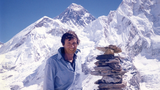 བོད་དོན་རྒྱབ་སྐྱོར་བ་སྐུ་ཞབས་ཪི་ཆརཌ་སྦལཱམ་ལགས་འདས་གྲོངས་སུ་ཕྱིན་འདུག