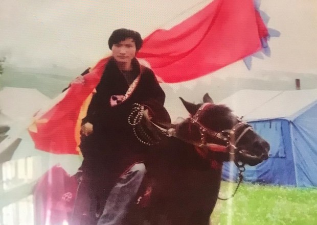 ཆབ་སྲིད་བཙོན་པ་གངས་བུ་རིག་རྒྱས་ཉི་མ་ལགས་ལོ་དགུའི་རྗེས་ཀློད་གྲོལ་བྱུང་འདུག
