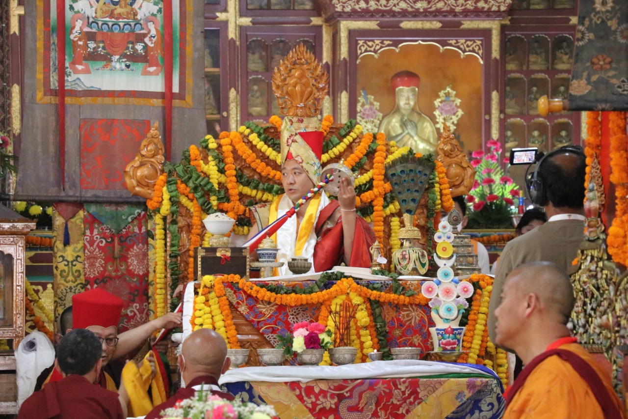 T031622KCLP(འཁོན་གདུང་ཛྙན་བཛྲ་རིན་པོ་ཆེ་མཆོག་དཔལ་ས་སྐྱའི་ཁྲི་རབས་ཞེ་གསུམ་པའི་མཚན་གནས་དང་གསེར་ཁྲིར་མངའ་གསོལ་བ།).jpeg