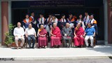 སློབ་གཉེར་བ་ཡོངས་ནས་རྩོམ་རིག་སློབ་སྦྱོང་བརྒྱུད་བོད་མི་རིགས་དང་རྒྱ་མི་རིགས་གཉིས་ཐ་དད་ཡིན་པ་གསལ་པོར་སྒྲུབ་ཐུབ་པ་བཟོ་དགོས་གལ་ཆེ་བ་ཡིན་ཞེས། བོད་ཀྱི་དཔེ་མཛོད་ཁང་གི་འགན་འཛིན་དགེ་བཤེས་ལྷག་རྡོར་ལགས་ཀྱིས་གསུངས་པ།