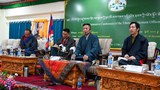 ༧གོང་ས་མཆོག་ལ་མཚན་སྨད་ཟུར་ཟ་བྱེད་མཁན་ཚོར་བོད་མིའི་སྒྲིག་འཛུགས་ཀྱི་དབུས་ས་གནས་གཉིས་ཀྱིས་གདོང་ལེན་ནན་པོ་བྱ་རྒྱུའི་གྲོས་ཆོད་བཞག་འདུག