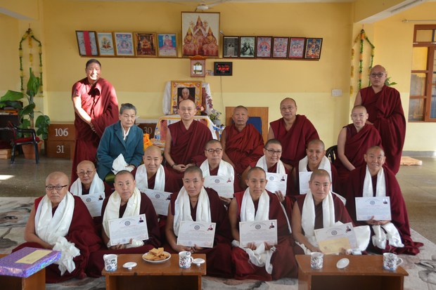 འདི་ལོ་དགེ་བཤེས་མའི་རྒྱུགས་སྤྲོད་གནང་སྟེ་དགེ་བཤེས་མ་ ༧ དང་སྔགས་རམས་དགེ་བཤེས་མ་ ༡༠ ཐོན་ཡོད་པ། འདི་ལོ་དགེ་བཤེས་མའི་རྒྱུགས་སྤྲོད་གནང་སྟེ་དགེ་བཤེས་མ་ ༧ དང་སྔགས་རམས་དགེ་བཤེས་མ་ ༡༠ ཐོན་ཡོད་པ།