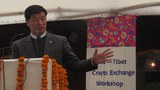 སྲིད་སྐྱོང་གིས་འཕཊ་བོད་ལག་ཤེས་བཟོ་བཀོད་འགྲེམས་སྟོན་ཐོག་གཏམ་བཤད་གནང་བཞིན་པ། ༢༠༡༥།༡།༡༥