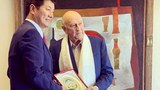 སྲིད་སྐྱོང་མཆོག་ལྷོ་ཨ་ཧྥེ་རི་ཀའི་སྲིད་འཛིན་ཟུར་པ་སྐུ་ཞབས་(F W De Klerk)་དང་མཇལ་འཕྲད་སྐབས། ༢༠༡༩།༢།༦