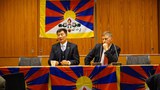 སྲིད་སྐྱོང་བློ་བཟང་སེང་གེ་མཆོག་གིས་སུ་ཝེ་ཊེན་གྲོས་ཚོཊ་ནང་གཏམ་བཤད་གནང་སྐབས། ༢༠༡༧།༡༡།༡༤