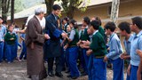 སྲིད་སྐྱོང་མཆོག་རྡ་ཤོད་བོད་ཁྱིམ་སློབ་གྲྭར་ཕེབས་བ།