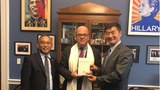 སྲིད་སྐྱོང་མཆོག་གིས་ཨ་རིའི་གྲོས་ཚོགས་འོག་མའི་འཐུས་མི་སྐུ་ཞབས་(Jim Mcgovern)དང་མཇལ་འཕྲད་སྐབས། ༢༠༡༩།༩།༩