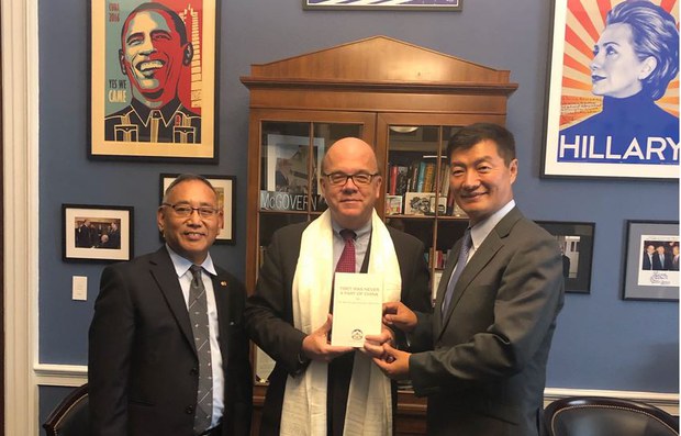 སྲིད་སྐྱོང་མཆོག་གིས་ཨ་རིའི་གྲོས་ཚོགས་འོག་མའི་འཐུས་མི་སྐུ་ཞབས་(Jim Mcgovern)དང་མཇལ་འཕྲད་སྐབས། ༢༠༡༩།༩།༩ སྲིད་སྐྱོང་མཆོག་གིས་ཨ་རིའི་གྲོས་ཚོགས་འོག་མའི་འཐུས་མི་སྐུ་ཞབས་(Jim Mcgovern)དང་མཇལ་འཕྲད་སྐབས། ༢༠༡༩།༩།༩