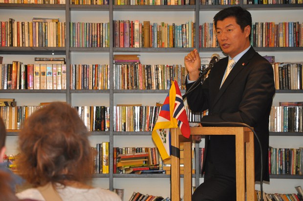 སྲིད་སྐྱོང་མཆོག་ནོར་ཝེ་རུ། ༢༠༡༧།༡༡།༡༢