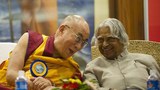 ༧གོང་ས་མཆོག་དང་རྒྱ་གར་གྱི་སྲིད་འཛིན་ཟུར་པ་ཨཔ་རྡུལ་ཀ་ལམ་མཆོག་ལྡི་ལིར་མཇལ་སྐབས། ༢༠༡༢།༩།༡༡