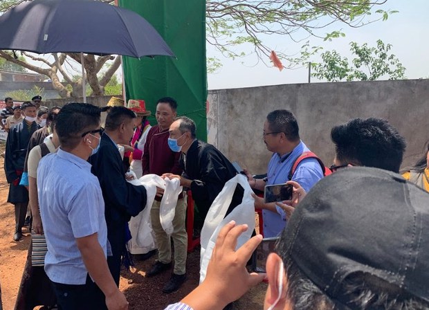 སྲིད་སྐྱོང་སྤེན་པ་ཚེ་རིང་ལགས་མན་སྤར་ཕན་བདེ་གླིང་དུ་ཕེབས་ནས་འཚམས་གཟིགས་གནང་འདུག སྲིད་སྐྱོང་སྤེན་པ་ཚེ་རིང་ལགས་མན་སྤར་ཕན་བདེ་གླིང་དུ་ཕེབས་ནས་འཚམས་གཟིགས་གནང་འདུག