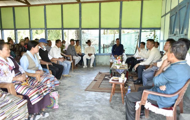 སྲིད་སྐྱོང་མཆོག་གིས་ཨ་རུ་ནཱ་ཅལ་མངའ་སྡེ་ནང་གཟིགས་སྐོར་གནང་བ་དེས་རྒྱ་ནག་ལ་བརྡ་ལན་སྤྲད་ཡོད་པ་ཉམས་ཞིབ་པས་གསུང་བྱུང་། སྲིད་སྐྱོང་མཆོག་གིས་ཨ་རུ་ནཱ་ཅལ་མངའ་སྡེ་ནང་གཟིགས་སྐོར་གནང་བ་དེས་རྒྱ་ནག་ལ་བརྡ་ལན་སྤྲད་ཡོད་པ་ཉམས་ཞིབ་པས་གསུང་བྱུང་།