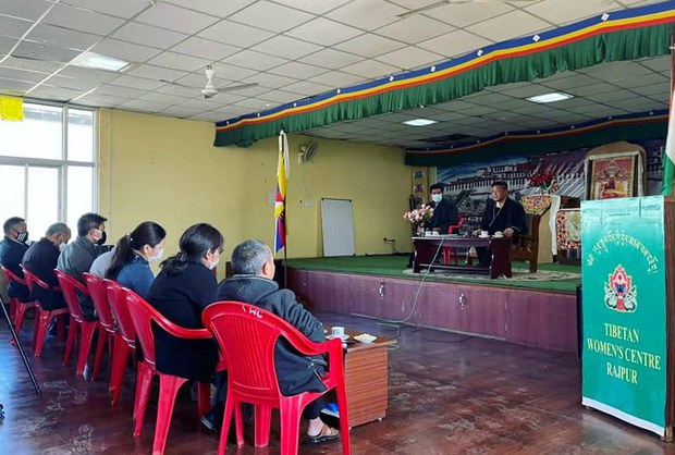 བཀའ་ཤག་གི་ངོས་ནས་རྒྱ་ནག་གཞུང་ལ་བོད་ནང་གི་གནས་སྟངས་སྐོར་གྱི་སྙན་ཞུ་ཞིག་འབུལ་འཆཪ་འདུག