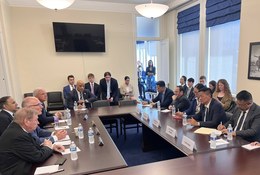 བོད་མིའི་སྒྲིག་འཛུགས་ཀྱི་སྲིད་སྐྱོང་མཆོག་གིས་ཨ་རིར་གཞུང་འབྲེལ་ཕྱོགས་ཕེབས་དང་འབྲེལ་ཨ་རིའི་བོད་དོན་དམིགས་བསལ་འབྲེལ་མཐུད་པ་བསྐོ་གཞག་དགོས་པའི་འབོད་སྐུལ་ཞུས་འདུག