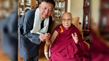 སྲིད་སྐྱོང་མཆོག་གིས་སྤྱི་ནོར་༧གོང་ས་༧སྐྱབས་མགོན་ཆེན་པོ་མཆོག་ལ་འཚམས་ཞུ་མཇལ་བཅར་ཞུས་འདུག