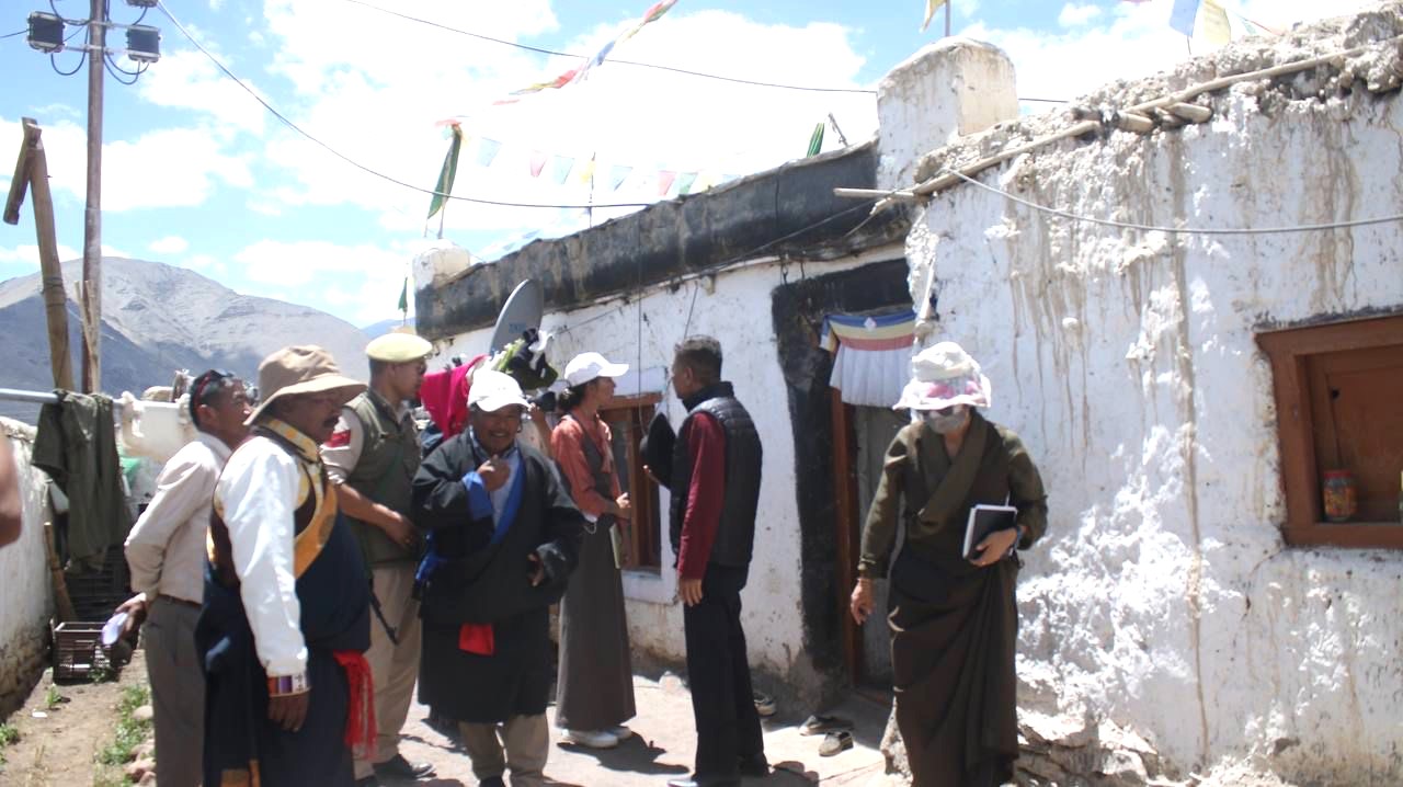 Sikyong Penpa Tsering met local dignitaries in Jangthang Nyoma Ladakh (1).JPG