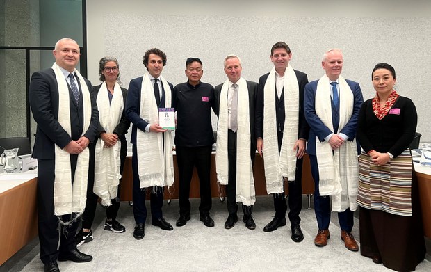 སྲིད་སྐྱོང་མཆོག་གིས་ནེ་རྡར་ལན་ཌིའི་ནང་གྲོས་ཚོགས་འཐུས་མི་སོགས་གནད་ཡོད་མི་སྣ་དང་མཇལ་མོལ་གནང་འདུག སྲིད་སྐྱོང་མཆོག་གིས་ནེ་རྡར་ལན་ཌིའི་ནང་གྲོས་ཚོགས་འཐུས་མི་སོགས་གནད་ཡོད་མི་སྣ་དང་མཇལ་མོལ་གནང་འདུག