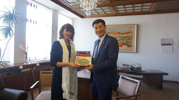 སྲིད་སྐྱོང་མཆོག་སུ་ལོ་ཝེ་ཀེ་ཡ་(Slovakia)ནང་། ༢༠༡༨།༡༠།༡༡