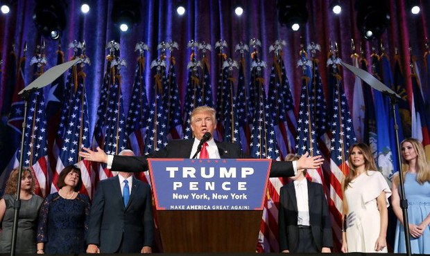 སྐུ་ཞབས་ཌོ་ནལཌ་ཏྲ་རམཔ་(Donald Trump)མཆོག་གིས་སྲིད་འཛིན་ཐོབ་པའི་རྒྱལ་ཁའི་གཏམ་བཤད་གནང་སྐབས། ༢༠༡༦།༡༡།༩