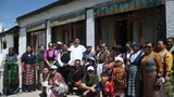 སྲིད་སྐྱོང་སྤེན་པ་ཚེ་རིང་མཆོག་གིས་ལ་དྭགས་ས་གནས་སུ་གཞུང་འབྲེལ་འཚམས་གཟིགས་ཉིན་བདུན་པར་རྒྱལ་ས་གླེ་ཁུལ་གྱི་བརྒྱ་ཤོག་ཁག་ཏུ་འཚམས་གཟིགས།