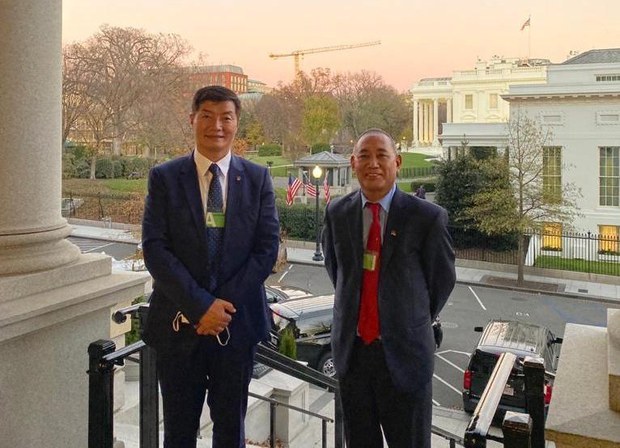 སྲིད་སྐྱོང་མཆོག་དང་ཕོ་བྲང་དཀར་པོའི་གནད་ཡོད་མི་སྣའི་བར་མཇལ་མོལ་རྗེས། ༡༡།༢༠།༢༠