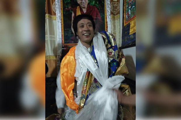 ཨ་མཆོག་ཕུལ་བྱུང་ལགས་བཙོན་གྲོལ་བྱུང་ནས་ཕ་ཡུལ་དུ་འབྱོར་སྐབས། ༢༠༡༧།༢།༢