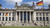 ཇར་མ་ནི་(German)གྲོས་ཚོགས་ཚོགས་ཁང་།