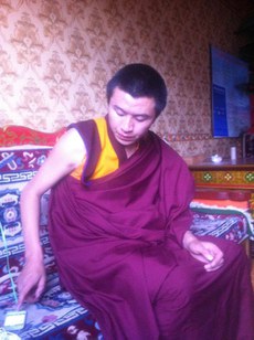 དགེ་འདུན་པ་ཆོས་དཔལ་ཟླ་བ།