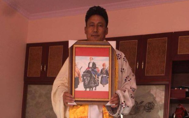 སོག་མཁར་བློ་གྲོས་རྒྱ་མཚོ་ལགས་ཀྱི་ཉེ་པར།