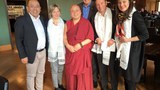 སུད་སིའི་གྲོས་ཚོགས་ནང་གི་བོད་དོན་རྒྱབ་སྐྱོར་གནང་མཁན་གྱི་འཐུས་མི་ཁག་ཅིག་དང་མཇལ་འཕྲད་སྐབས། ༢༠༡༦།༣།༧