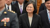 ཐེ་ཝན་སྲིད་འཛིན་ནས་ཨ་རིའི་ས་ཐོག་ཏུ་ཕེབས་ནས་དཔོན་རིགས་དང་མཇལ་མོལ།