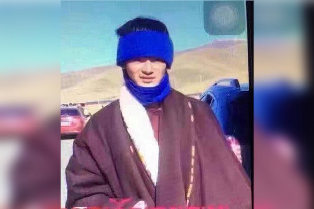 བསྟན་པ་ལགས་ཀྱི་ཉེ་པར།