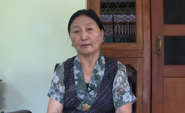 བདམས་ཐོན་བཀའ་བློན་ལྕང་ར་ཐར་ལམ་སྒྲོལ་མ་ལགས་ཀྱི་སྐོར།