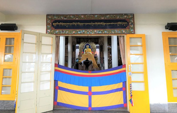 ལོ་གཉིས་མ་ཟིན་ཙམ་རིང་སྒོ་རྒྱབ་པའི་བཞུགས་སྒར་གྱི་གཙུག་ལག་ཁང་སྒོ་ཕྱེ་རྒྱུ་རེད་འདུག