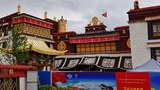 ལྷ་སའི་གཙུག་ལག་ཁང་གི་མདུན་དུ། ༢༠༢༠།༦