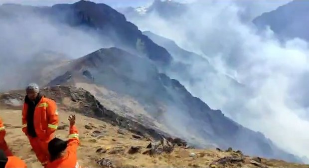 བོད་ནང་གི་སྐྱིད་གྲོང་རྫོང་ཁོངས་ཀྱི་ཤིང་ནགས་ལ་མེ་སྐྱོན་ཤུགས་ཆེ་ཤོར་བཞིན་འདུག