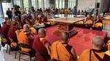 ཐེ་ཝན་དུ་དགེ་ལུགས་སྨོན་ལམ་ཆེན་མོ་ཐེངས་གསུམ་པ་ཉིན་གྲངས་གསུམ་རིང་ཚོགས་འདུག