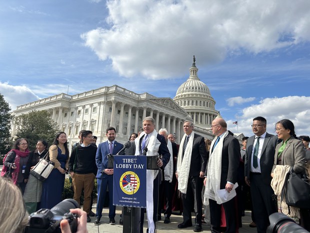 བོད་རྒྱ་ཞི་མོལ་བསྐྱར་གསོ་དགོས་བ་ཨ་རིའི་གྲོས་ཚོགས་ཀྱི་ཕྱི་འབྲེལ་ལས་དོན་ཚོགས་ཆུང་གིས་རྒྱ་ནག་གཞུང་ལ་འབོད་སྐུལ་ཞུས་འདུག