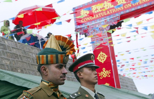 རྒྱ་གར་དང་རྒྱ་ནག་བར་གྱི་ས་མཚམས་འགག་སྒོ།